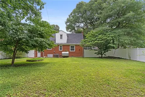 Exterior - 1012 Ridgecliff Dr, Richmond, VA 23224 photo 12 of 13