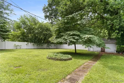 Exterior - 1012 Ridgecliff Dr, Richmond, VA 23224 photo 9 of 13
