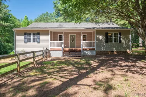 14560 Meade Rd, Amelia Court House, VA 23002