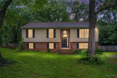 15 Hay Barn Rd, Stafford, VA 22556