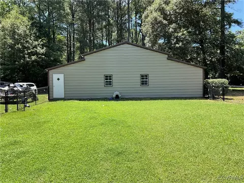 4755 Aspen Hill Ln, Gloucester, VA 23061 photo 4