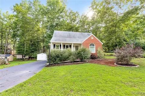 7100 Deer Thicket Dr, Midlothian, VA 23112 photo 2