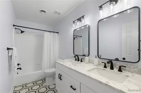Bath - 341 Rossmere Dr, Midlothian, VA 23114 photo 2 of 4