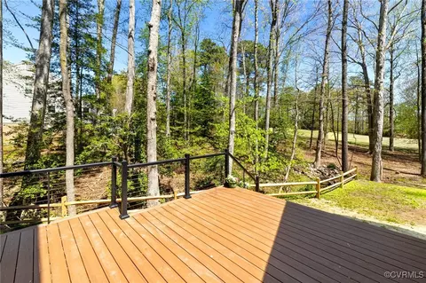 Exterior - 341 Rossmere Dr, Midlothian, VA 23114 photo 5 of 14