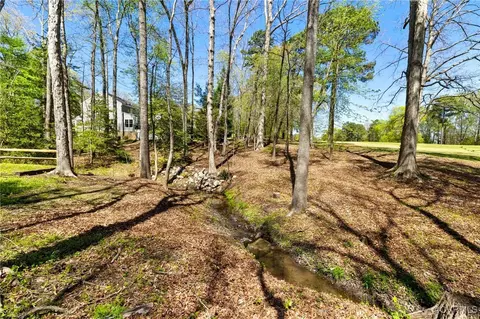 Exterior - 341 Rossmere Dr, Midlothian, VA 23114 photo 11 of 14