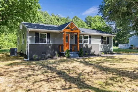 Exterior - 2900 Barnetts Rd, Providence Forge, VA 23140 photo 2 of 9