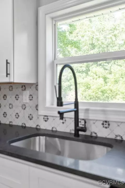 Kitchen - 2900 Barnetts Rd, Providence Forge, VA 23140 photo 4 of 5