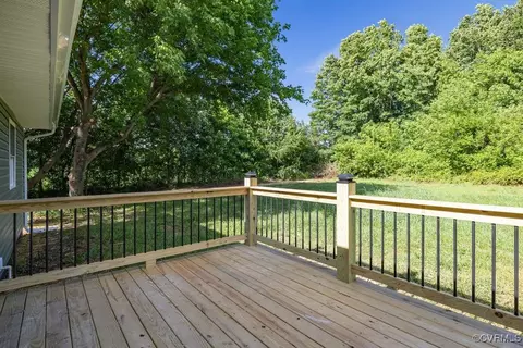 Exterior - 2900 Barnetts Rd, Providence Forge, VA 23140 photo 5 of 9