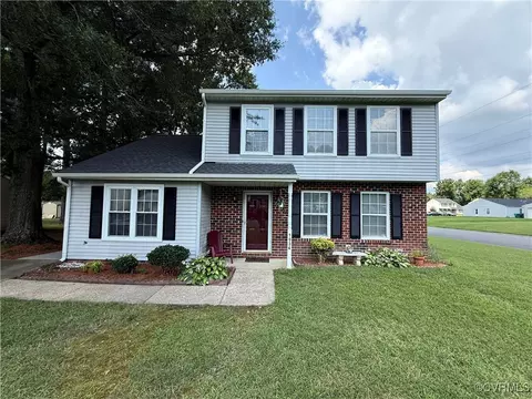 1034 Aubuchon Rd, Richmond, VA 23223