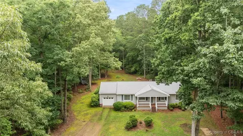 11192 Eventide Ln, Gloucester, VA 23061