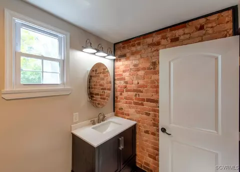 Bath - 2921 E Marshall St, Richmond, VA 23223 photo 2 of 3