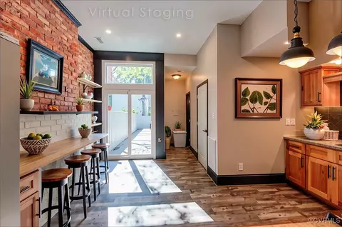 Entry Way - 2921 E Marshall St, Richmond, VA 23223 photo 3 of 4