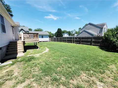 Exterior - 6715 Mann Ave, Gloucester, VA 23061 photo 2 of 4