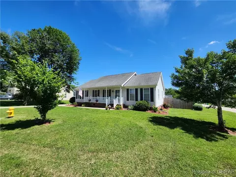 Exterior - 6715 Mann Ave, Gloucester, VA 23061 photo 4 of 4