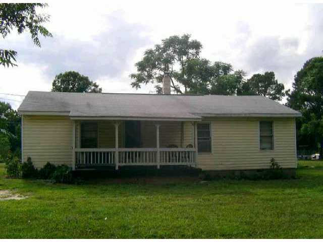 4610 Olgers Rd, Petersburg, VA 23803 photo 1