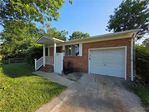 219 Larissa Dr, Newport News, VA 23601
