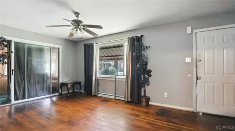 Living - 17 E 31st St, Richmond, VA 23224 photo 1 of 4