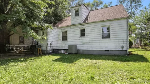 Exterior - 17 E 31st St, Richmond, VA 23224 photo 3 of 9