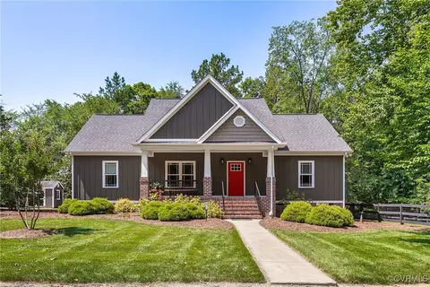 1813 Hawk Town Rd, Maidens, VA 23102