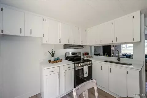 Kitchen - 21113 River Rd, Sutherland, VA 23885 photo 1 of 5