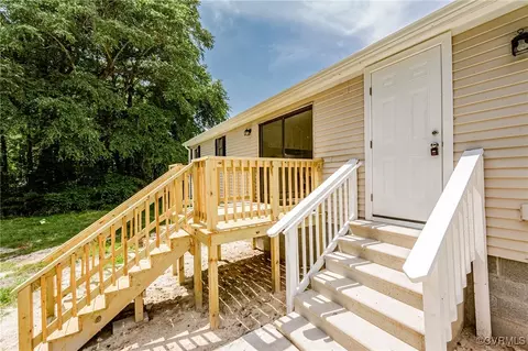 Exterior - 21113 River Rd, Sutherland, VA 23885 photo 8 of 9