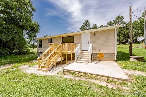 Exterior - 21113 River Rd, Sutherland, VA 23885 photo 5 of 9
