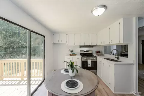 Kitchen - 21113 River Rd, Sutherland, VA 23885 photo 5 of 5
