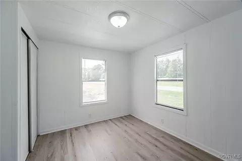Bedroom - 21113 River Rd, Sutherland, VA 23885 photo 1 of 4