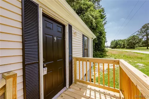 Exterior - 21113 River Rd, Sutherland, VA 23885 photo 4 of 9