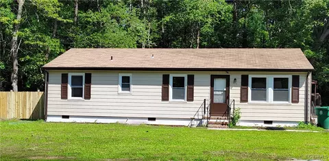 313 Lakewood Dr, Petersburg, VA 23805