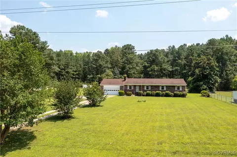 10324 Lamore Dr, Disputanta, VA 23842