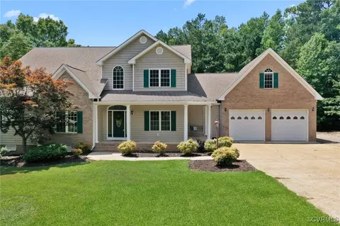 20000 Oak River Dr, South Chesterfield, VA 23803