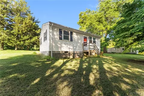 5994 Canterbury Rd, Walkerton, VA 23177