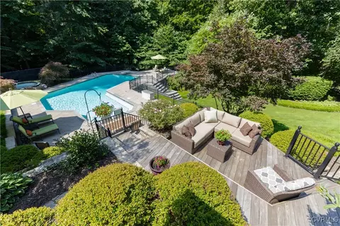 Exterior - 11319 Buckhead Ter, Midlothian, VA 23113 photo 3 of 7