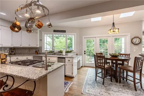 Kitchen - 11319 Buckhead Ter, Midlothian, VA 23113 photo 4 of 4