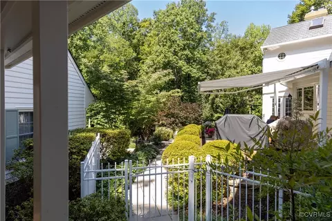 Exterior - 11319 Buckhead Ter, Midlothian, VA 23113 photo 5 of 7