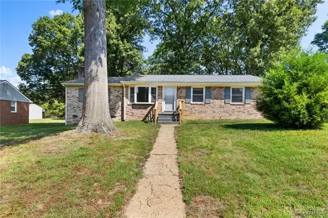3040 Rushton Rd, North Chesterfield, VA 23237