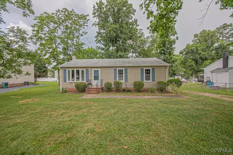 1300 Hyner Cir, Sandston, VA 23231