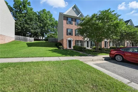3036 Perdue Springs Ln, Chester, VA 23831
