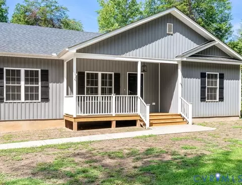 14564 Meade Rd, Amelia Court House, VA 23002
