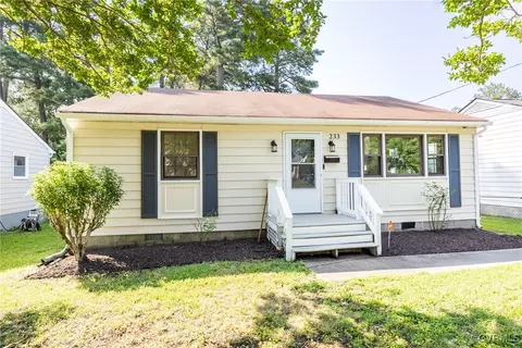 233 N Mapleleaf Ave, Highland Springs, VA 23075