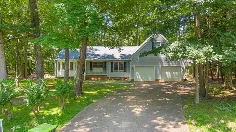102 Penrith Ct, Williamsburg, VA 23185