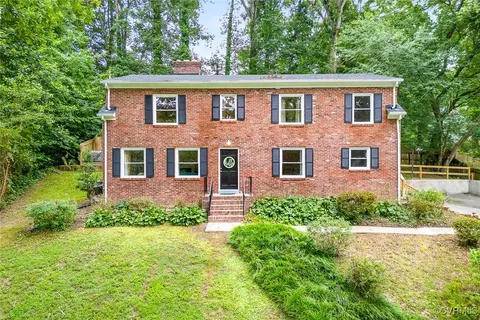 8101 Lake Shore Dr, North Chesterfield, VA 23235