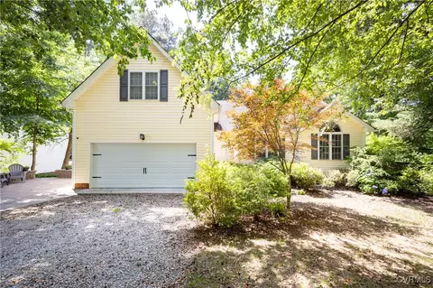2310 Grey Oak Dr, North Chesterfield, VA 23236