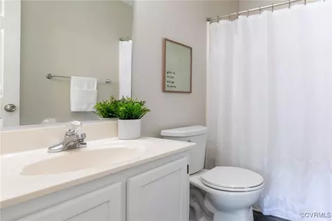 Bath - 20 Madrone Pl, Hampton, VA 23666 photo 2 of 3