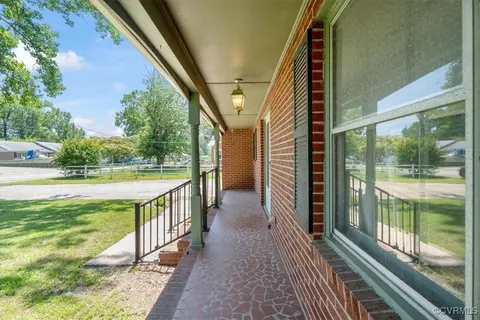 43 Franktown Rd, Hampton, VA 23663 photo 5
