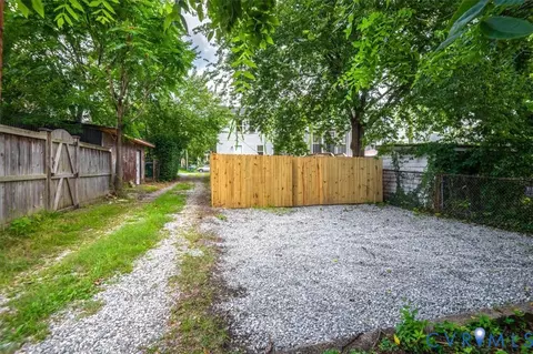 Exterior - 3411 E Clay St, Richmond, VA 23223 photo 7 of 10