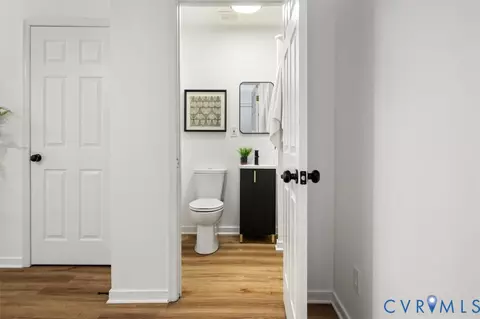 Entry Way - 3411 E Clay St, Richmond, VA 23223 photo 4 of 9