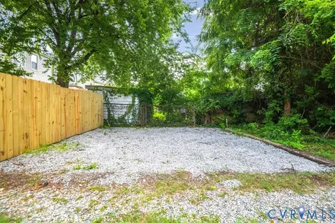 Exterior - 3411 E Clay St, Richmond, VA 23223 photo 6 of 10