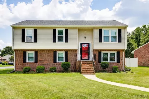4601 Helena Cir, Petersburg, VA 23803
